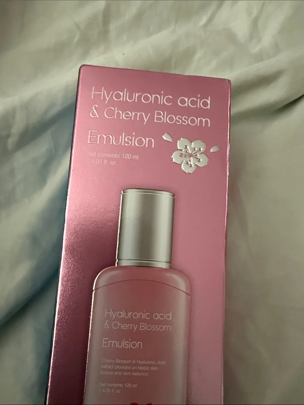 Never opened Hyaluronic Acid & Cherry Blossom Emulsion - Pink